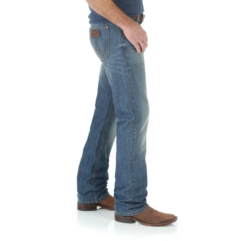 10WLT88CW - Wrangler Retro® Men's Slim  Straight Jean - Cottonwood