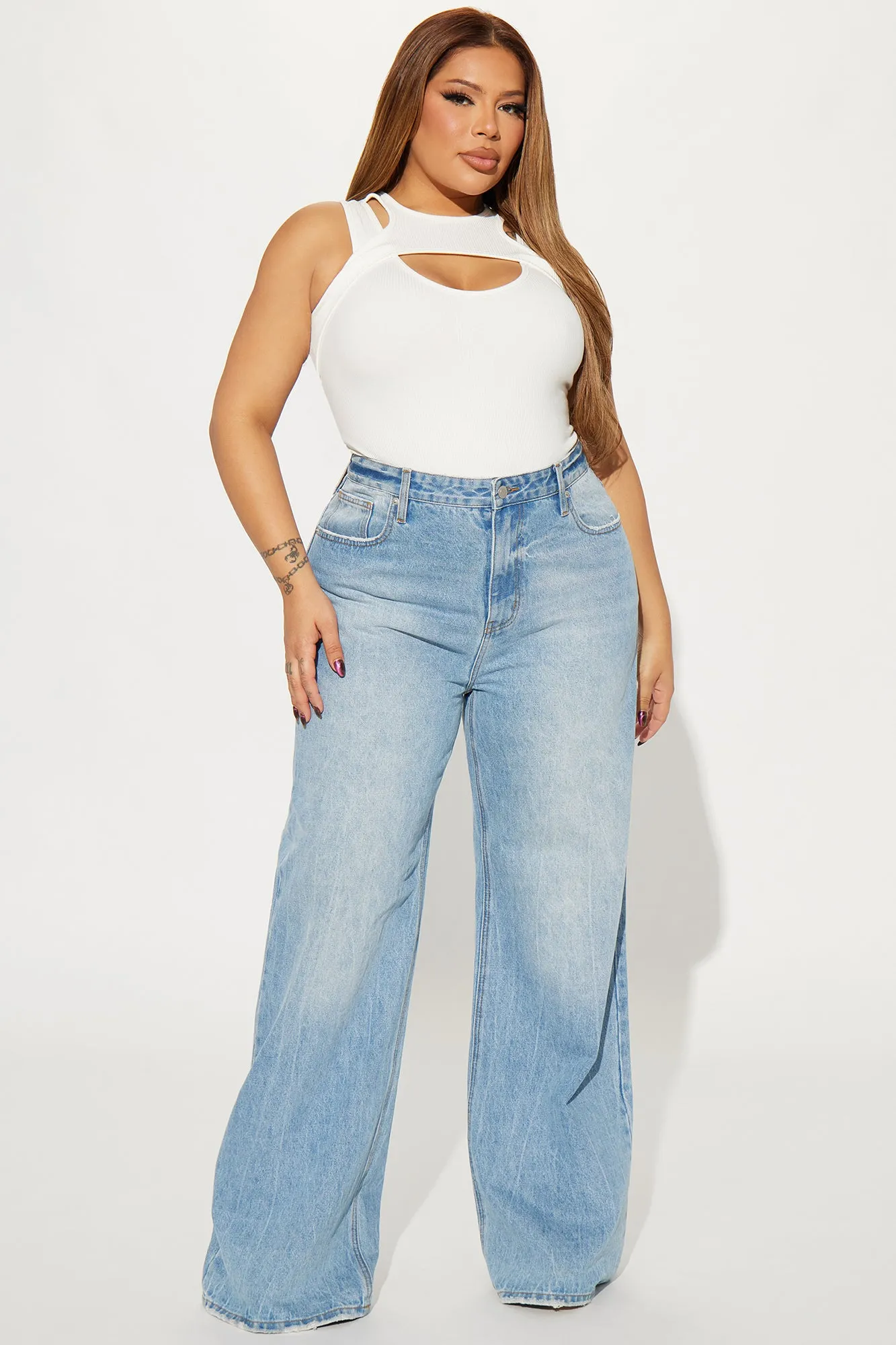 Back In The Game Baggy Jeans - Medium Wash