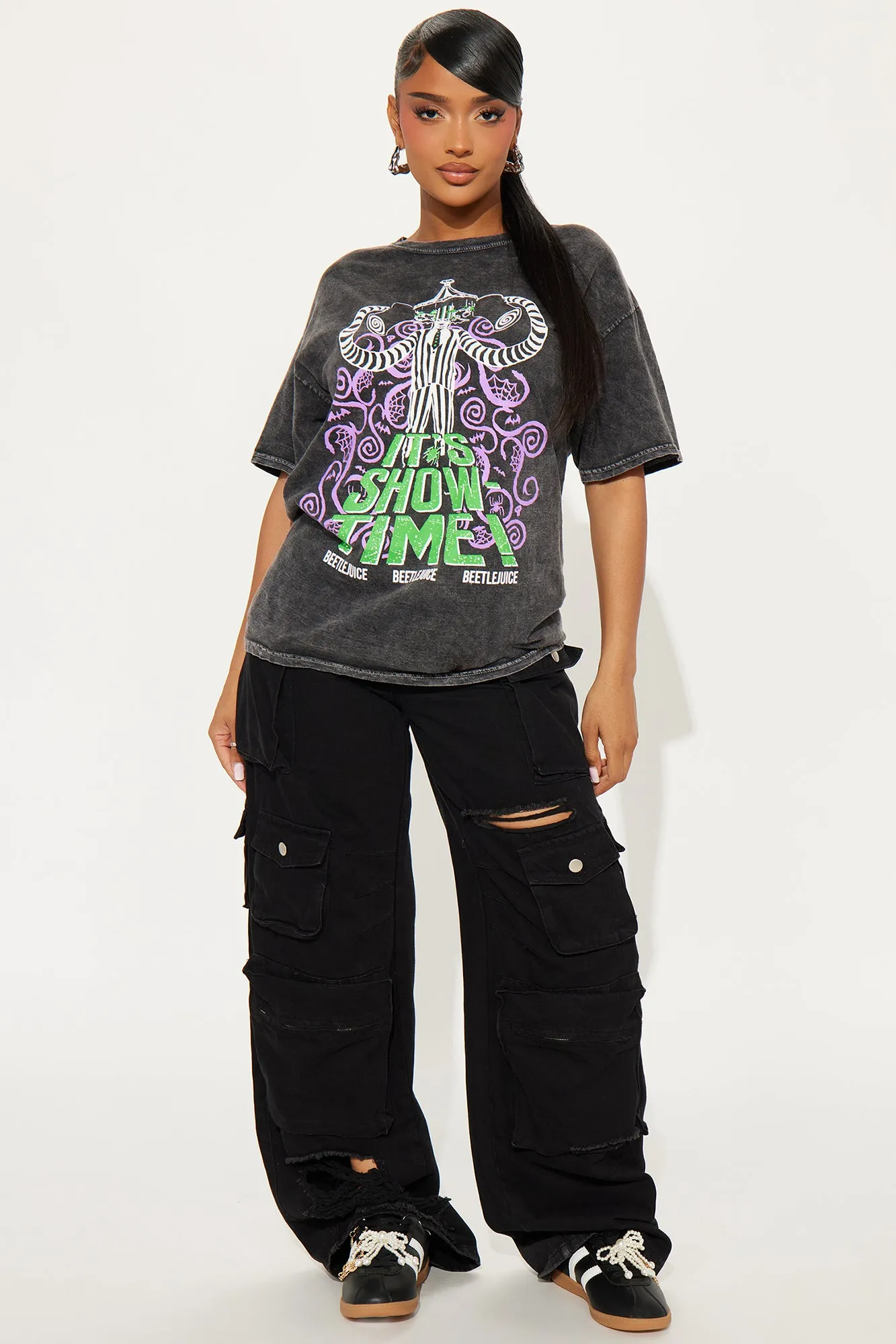 Beetlejuice It's Show Time Washed Tee - Black