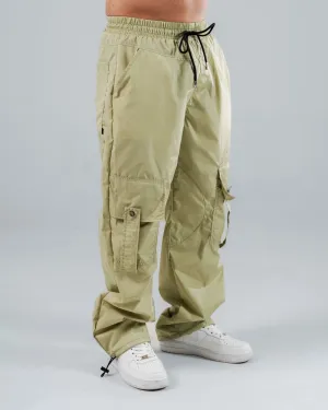 Parachute Cargo Pants Verde Laurel Con Bolsillos