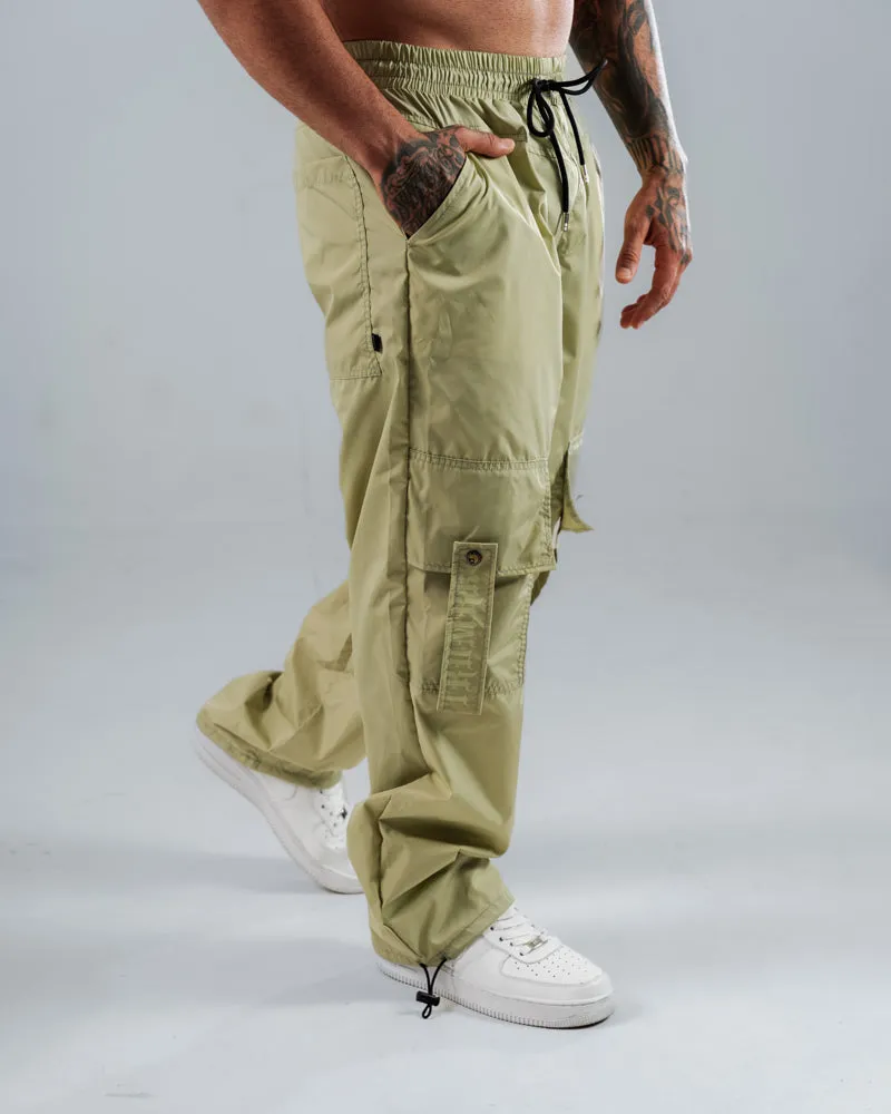 Parachute Cargo Pants Verde Laurel Con Bolsillos